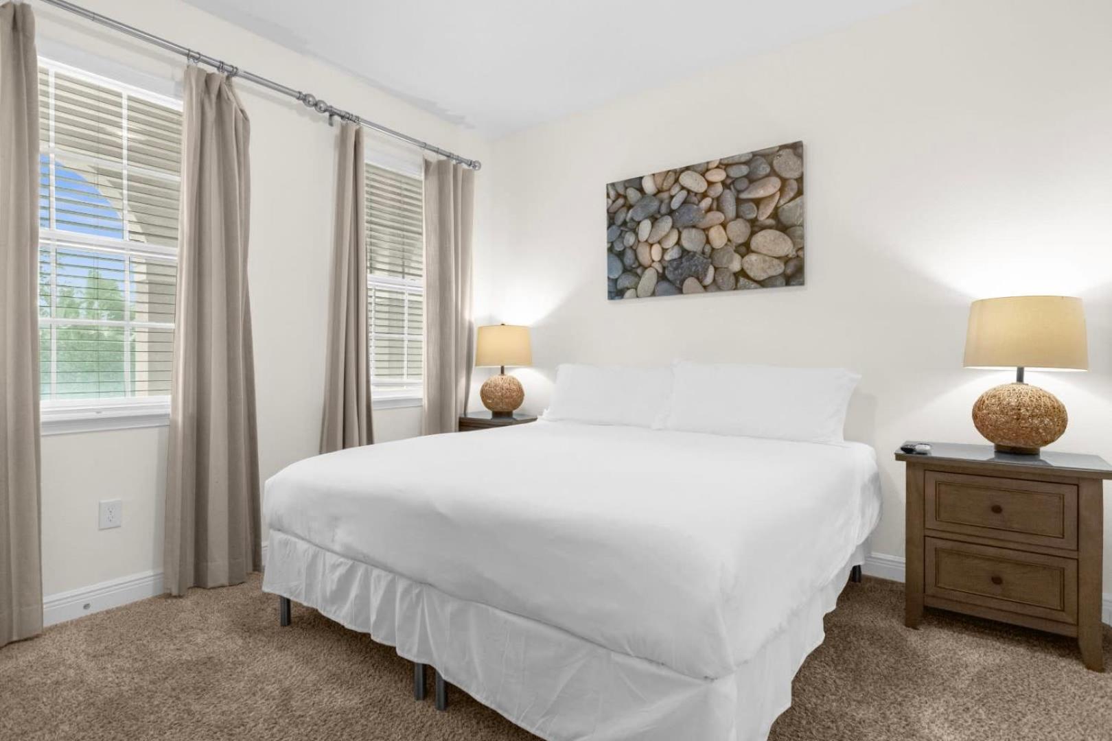 Your Dream Vacation Awaits Family 10-bd Villa