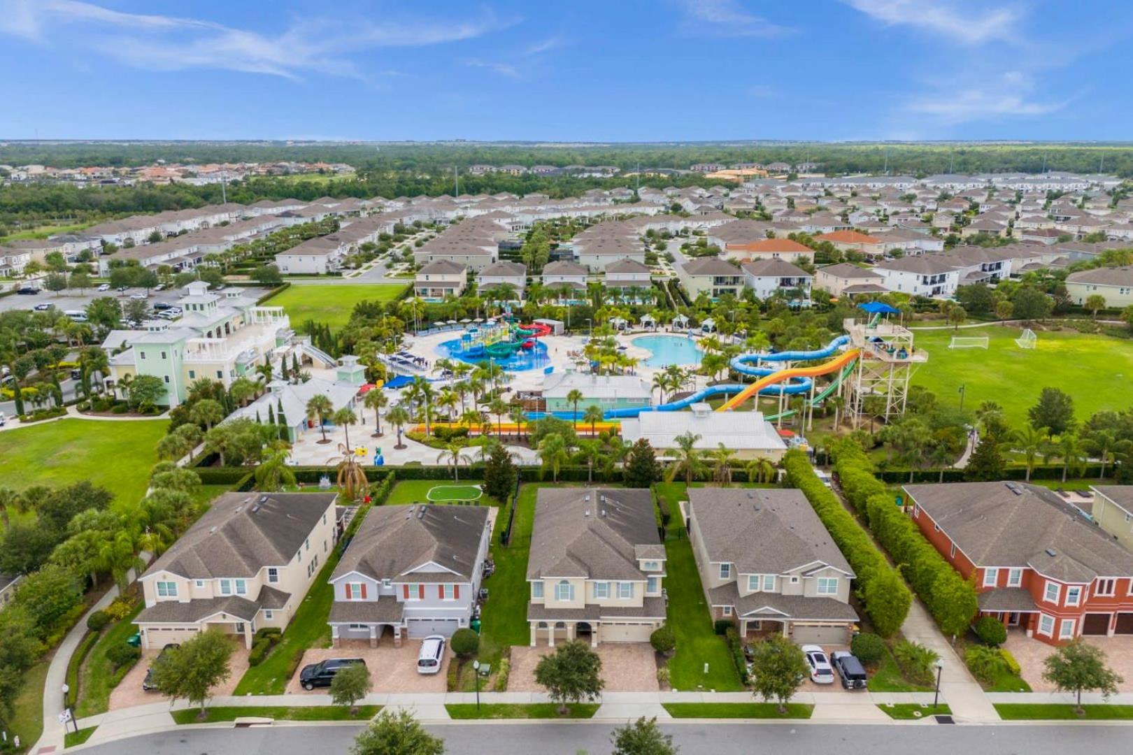 Your Dream Vacation Awaits Family 10-bd Orlando